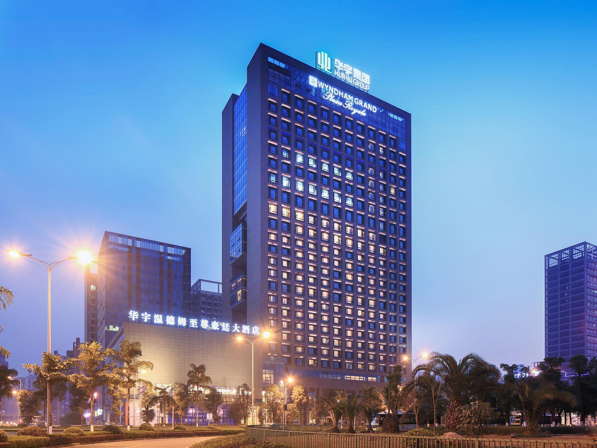 Hotel Wyndham Grand Plaza Royale Huayu Chongqing Zewnętrze zdjęcie