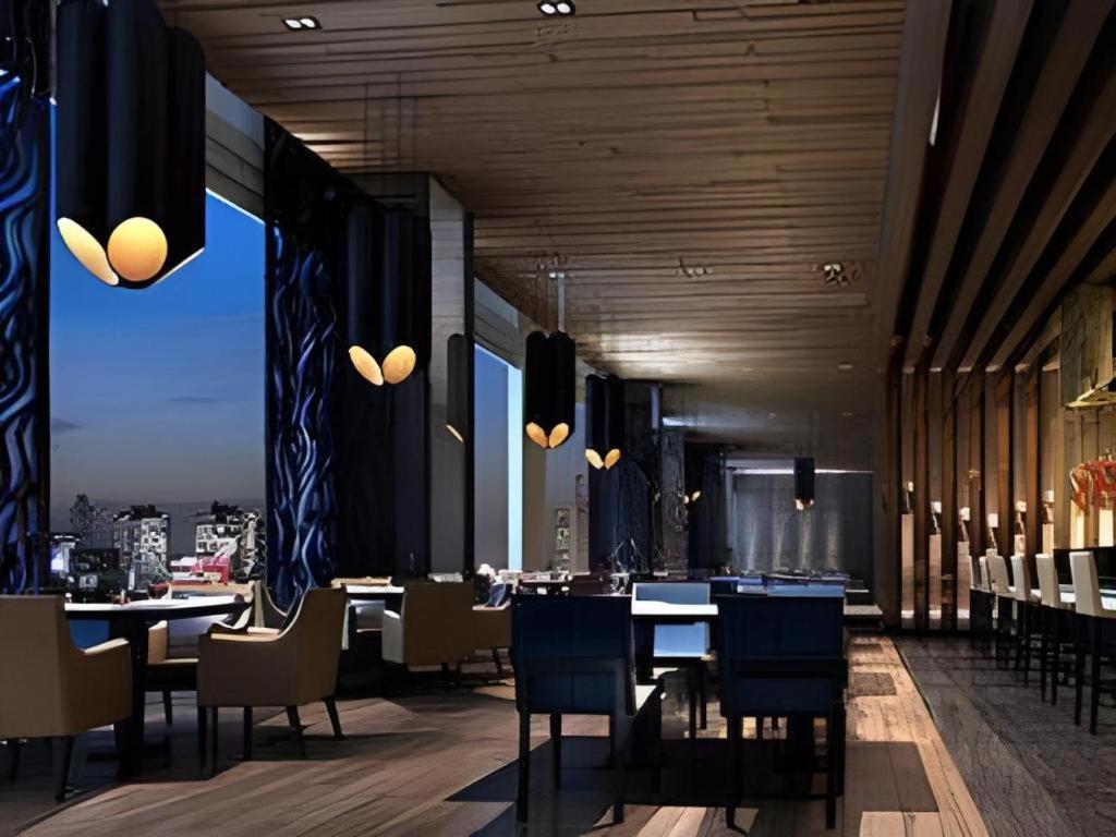 Hotel Wyndham Grand Plaza Royale Huayu Chongqing Zewnętrze zdjęcie
