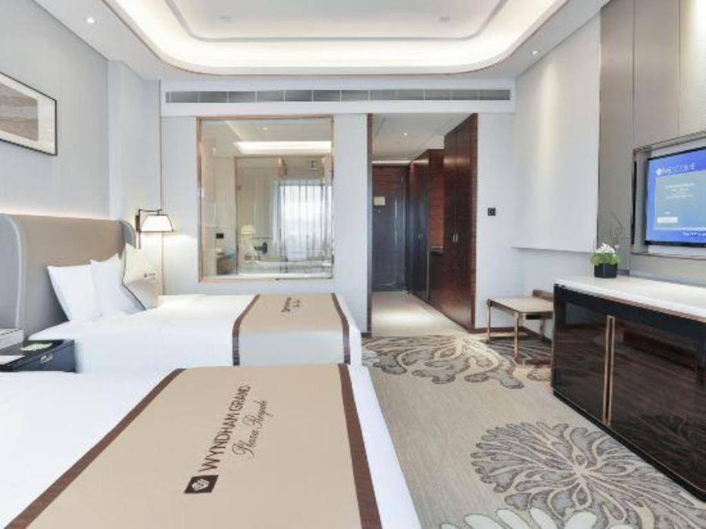 Hotel Wyndham Grand Plaza Royale Huayu Chongqing Zewnętrze zdjęcie