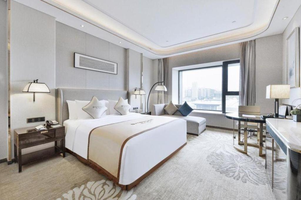 Hotel Wyndham Grand Plaza Royale Huayu Chongqing Zewnętrze zdjęcie